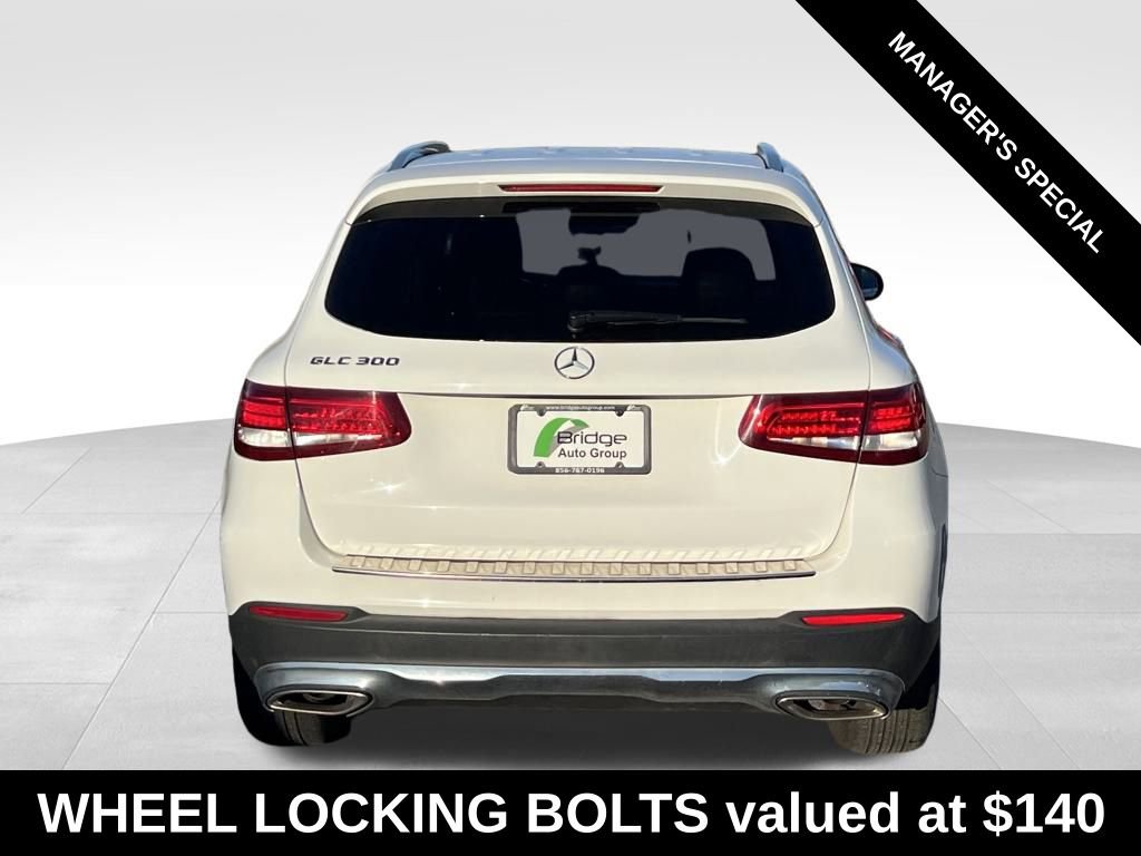 Used 2017 Mercedes-Benz GLC 300 w/ Premium 1 Package image 6