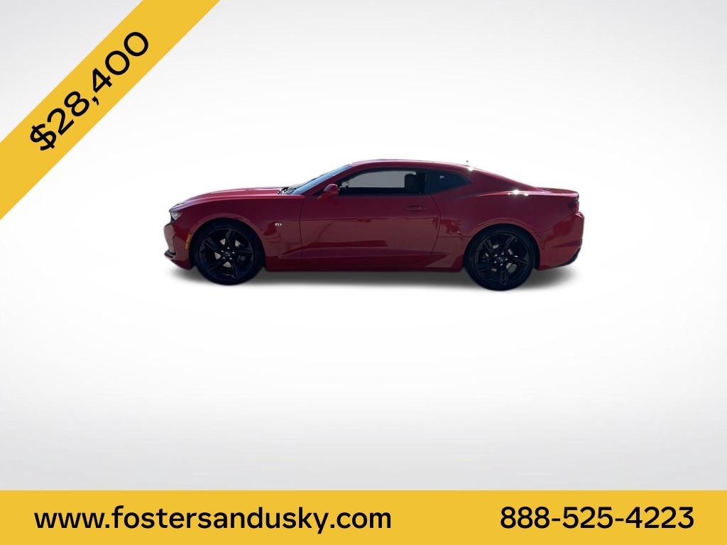 Used 2022 Chevrolet Camaro LT w/ Technology Package RWD image 2