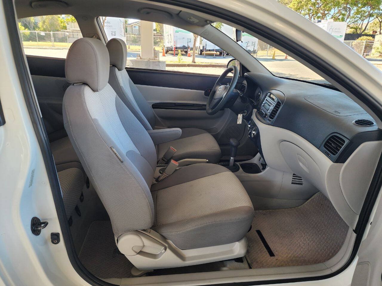 Used 2007 Hyundai Accent GS FWD image 12