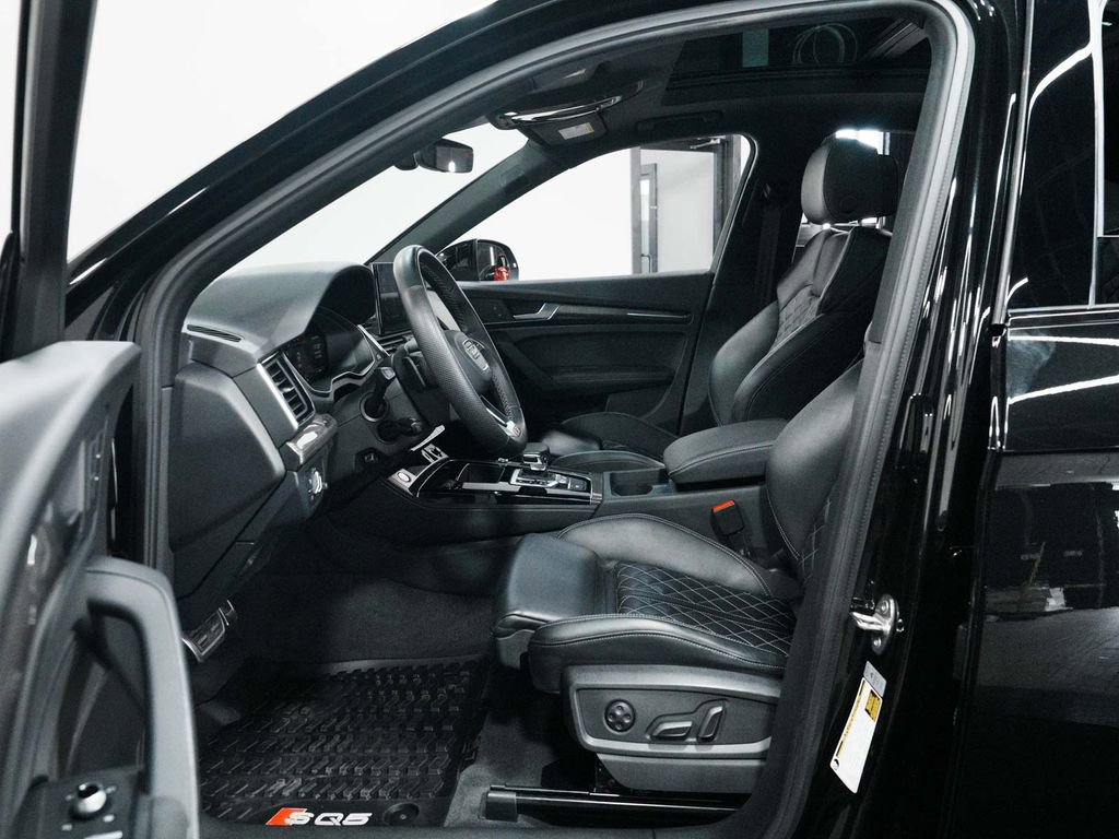 Used 2023 Audi SQ5 Premium Plus w/ Premium Plus Package image 29
