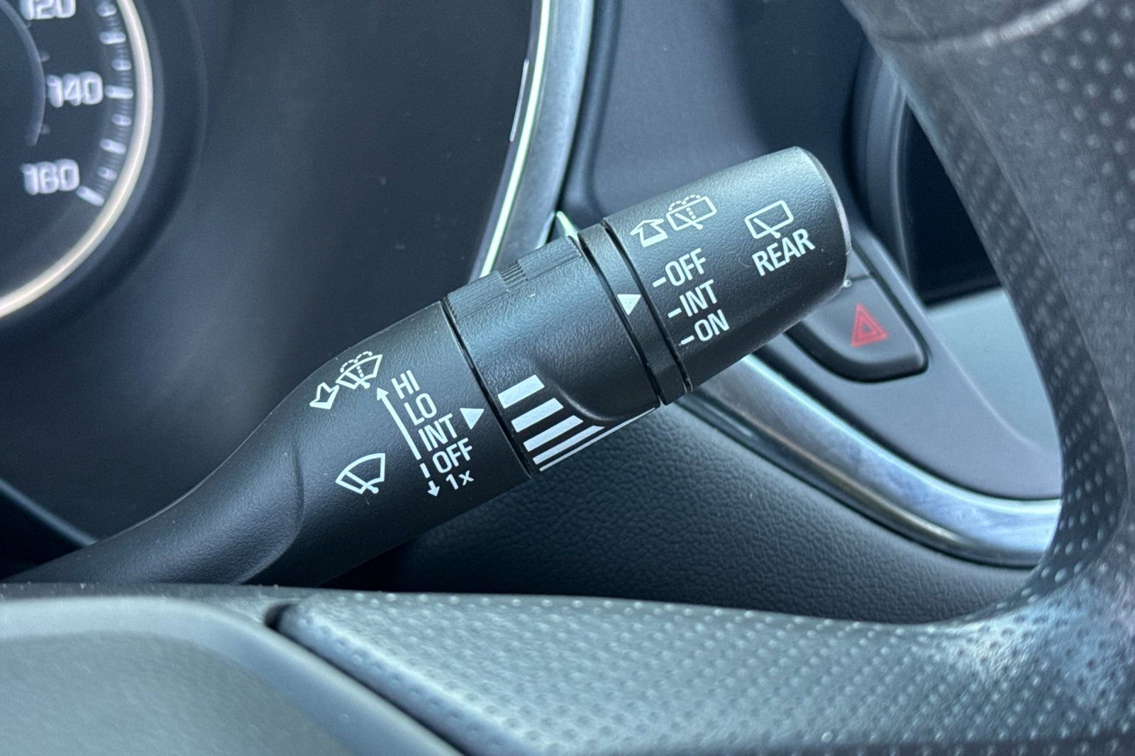 Used 2023 Chevrolet Blazer LT image 39