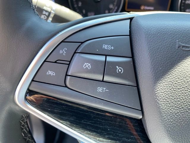 Used 2025 Cadillac XT5 Premium Luxury w/ Technology Package AWD/4WD image 21