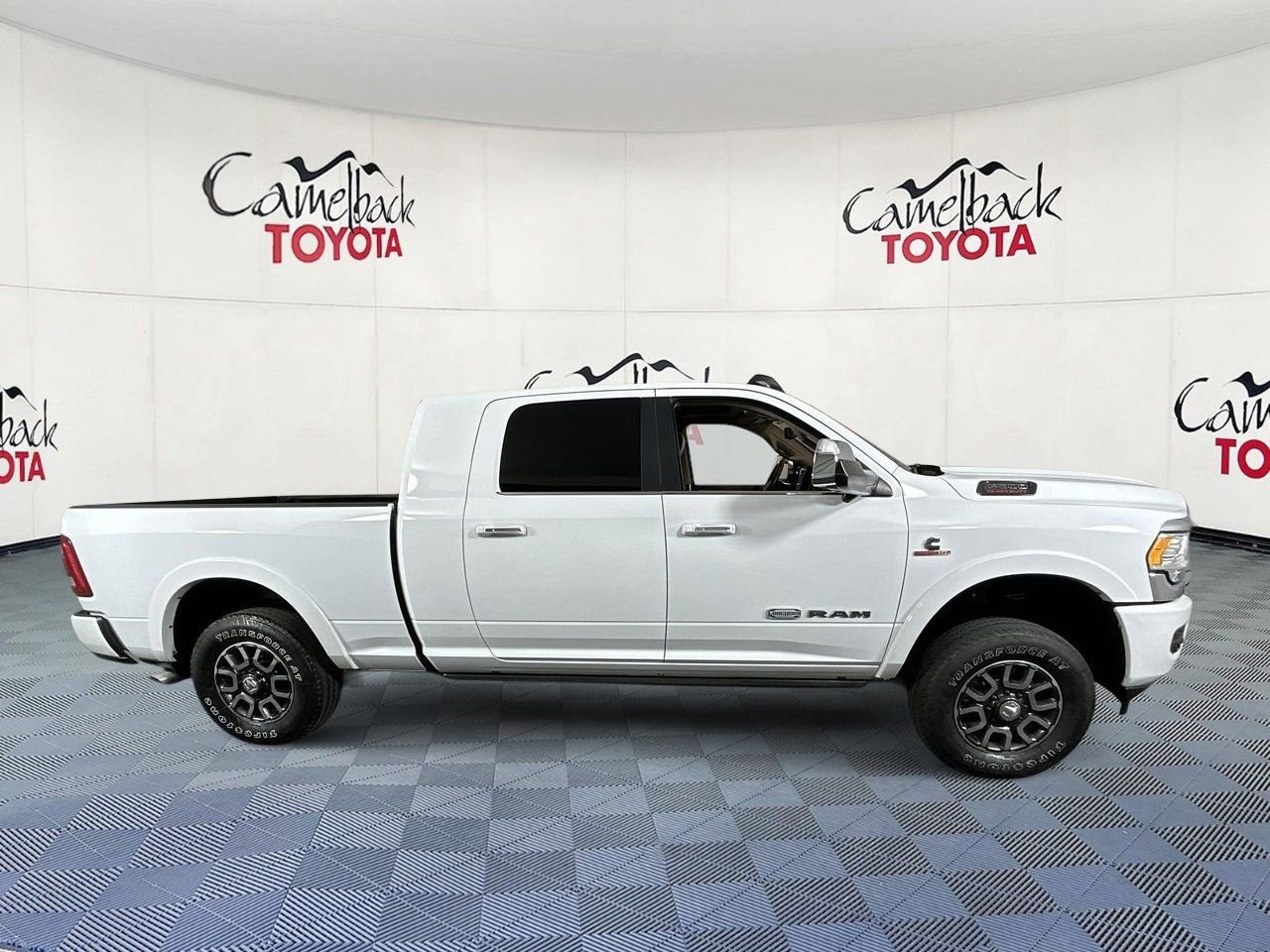 Used 2022 RAM 2500 Limited image 8