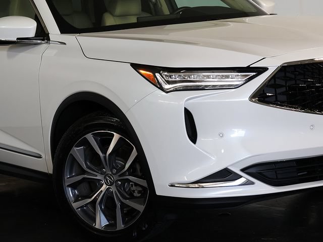 Certified 2024 Acura MDX w/ Technology Package AWD/4WD image 8