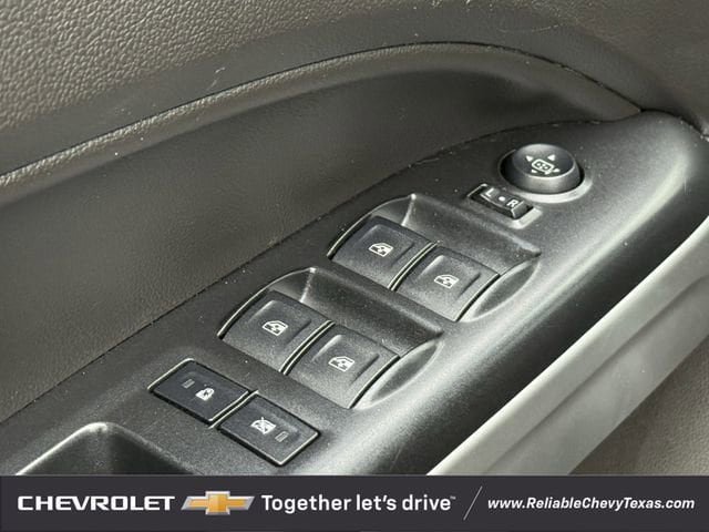Used 2016 Chevrolet Colorado LT w/ Midnight Edition image 27