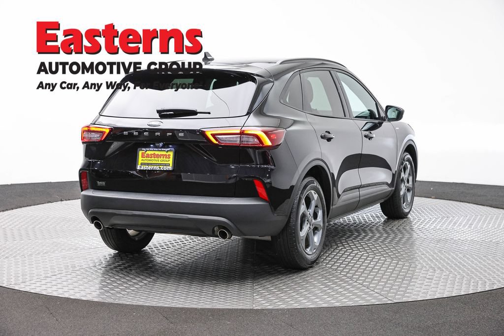 Used 2025 Ford Escape ST-Line FWD image 5