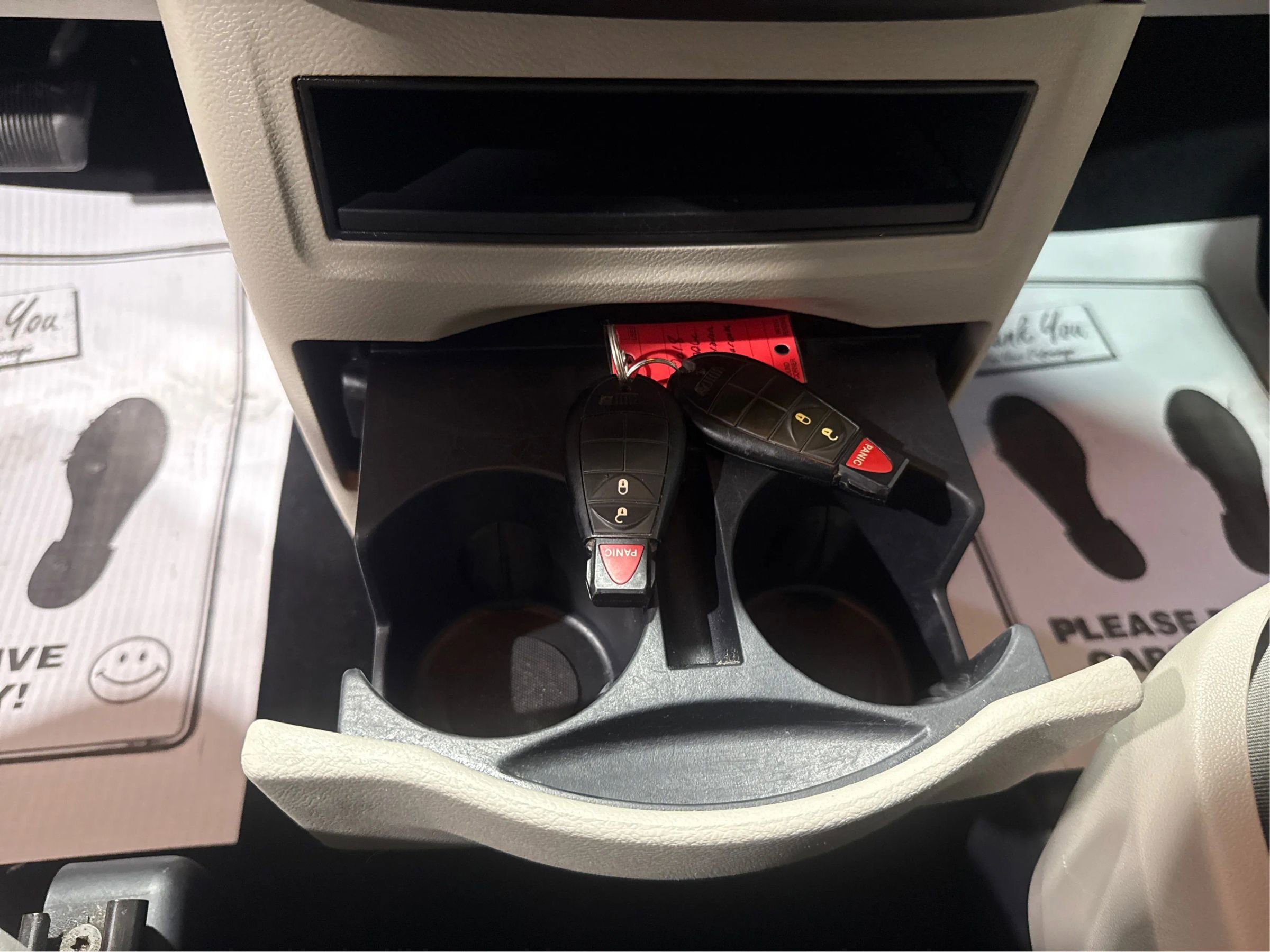 Used 2018 Dodge Grand Caravan SE w/ UConnect Hands-Free Group image 21