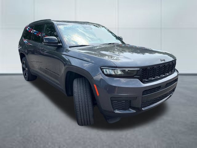 Used 2023 Jeep Grand Cherokee L Laredo AWD/4WD image 5
