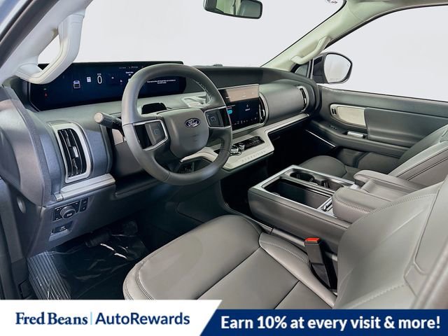 New 2026 Ford Expedition Active image 7