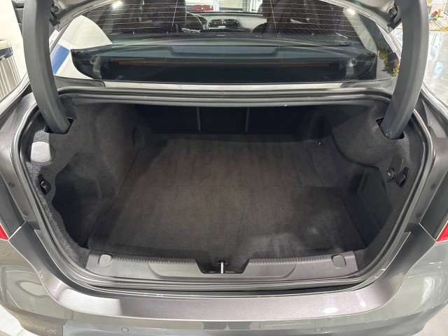 Used 2019 Jaguar XE Prestige AWD/4WD image 39