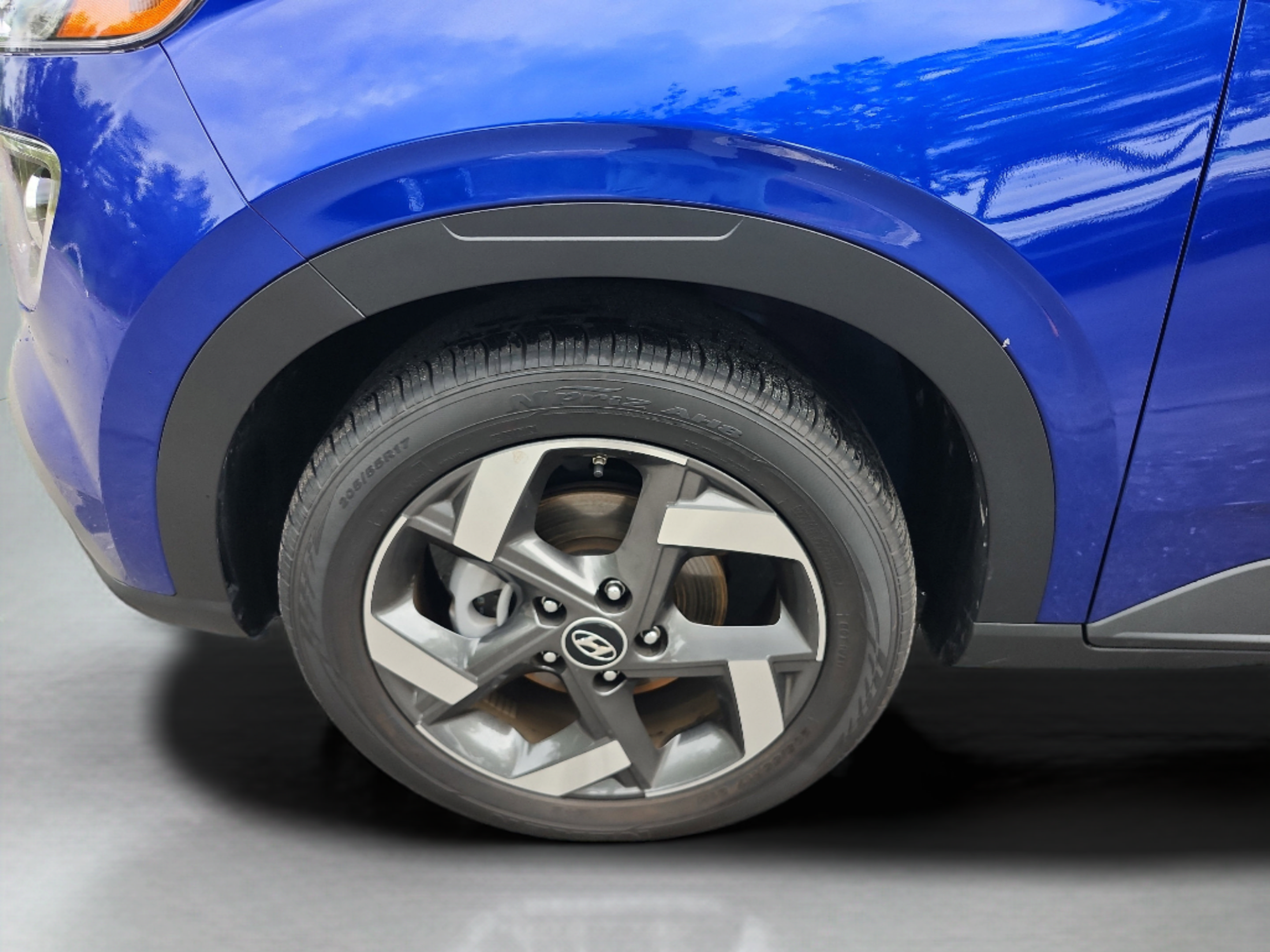 Certified 2026 Hyundai Venue SEL FWD image 29