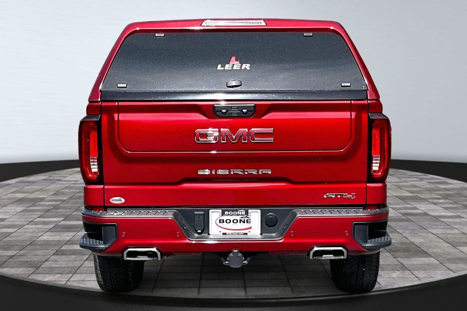 Used 2025 GMC Sierra 1500 AT4 w/ AT4 Premium Package image 5