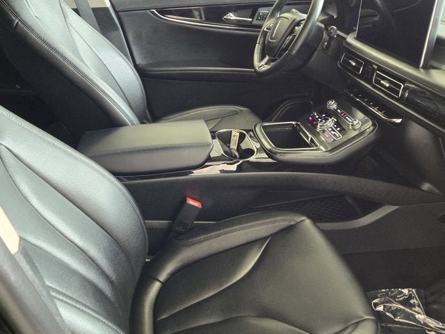Used 2023 Lincoln Nautilus AWD w/ Premium Package image 4