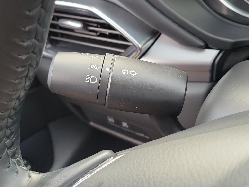 Used 2021 MAZDA CX-5 Touring FWD image 11