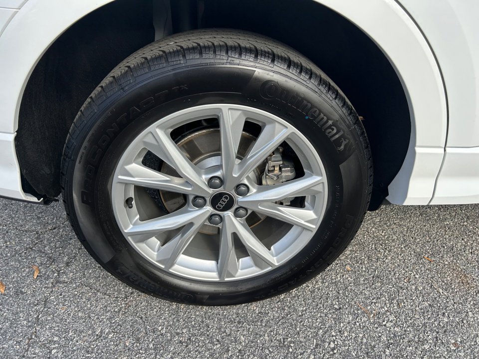 Certified 2025 Audi Q3 2.0T Premium w/ Convenience Package image 22