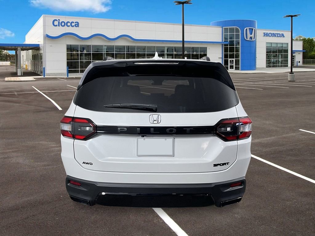 New 2026 Honda Pilot Sport image 4