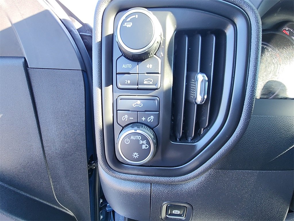 Certified 2024 Chevrolet Silverado 1500 Custom image 20