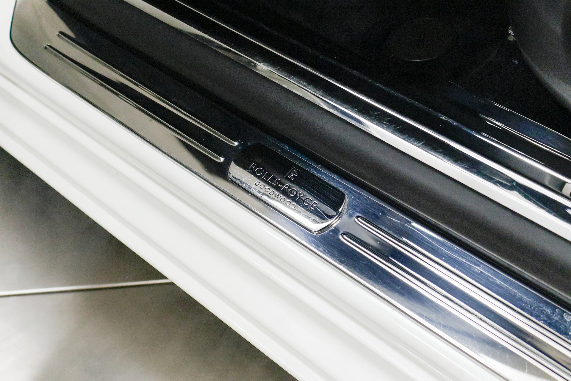 Used 2016 Rolls-Royce Ghost image 39