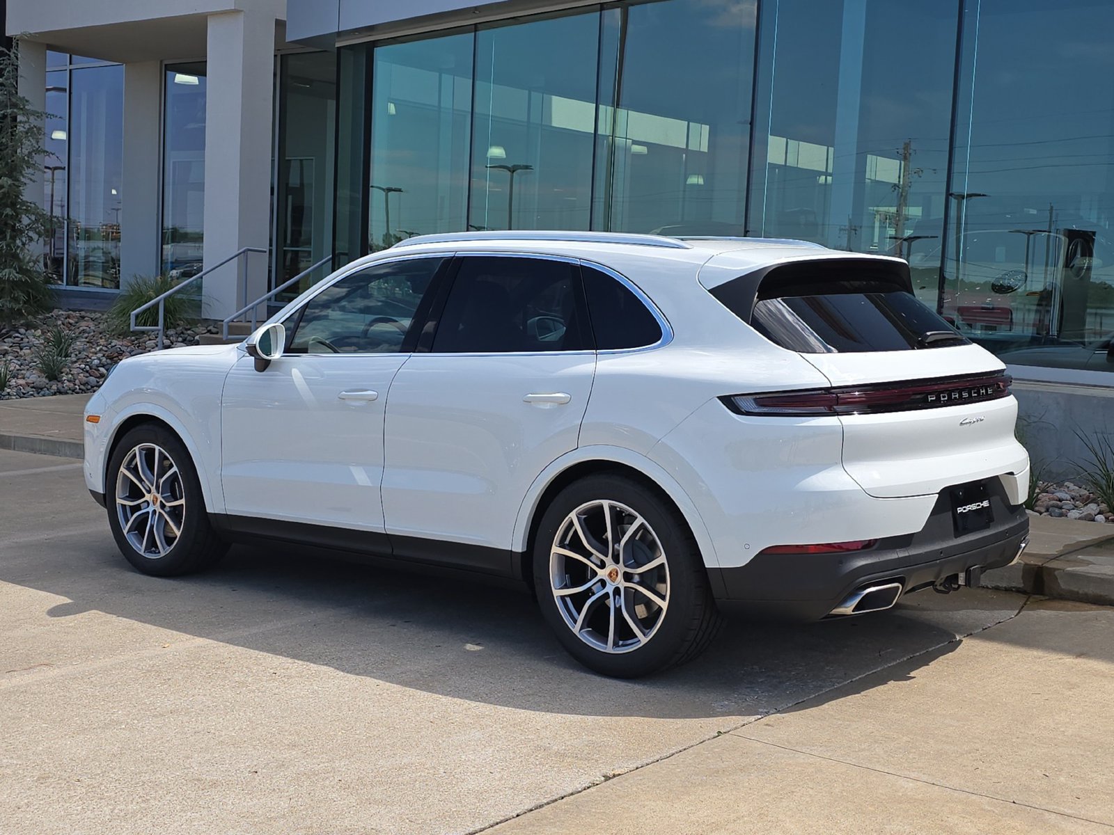 New 2026 Porsche Cayenne AWD/4WD image 3