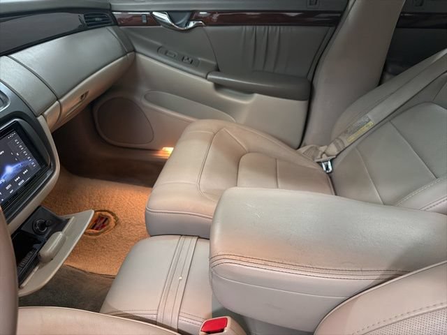 Used 2005 Cadillac De Ville DHS w/ Equipment Group FWD image 33