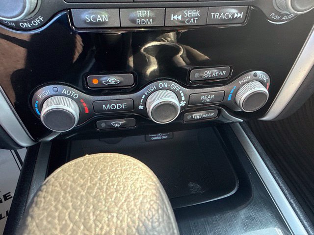 Used 2020 Nissan Pathfinder S AWD/4WD image 21