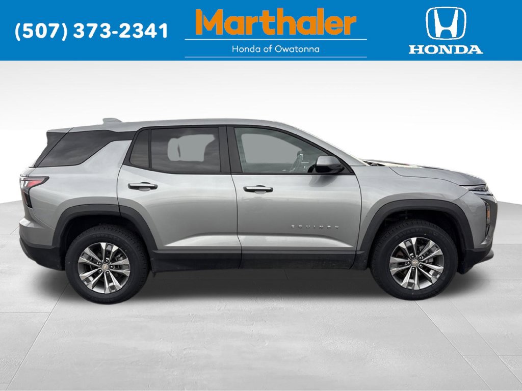 Used 2025 Chevrolet Equinox LT AWD/4WD image 6