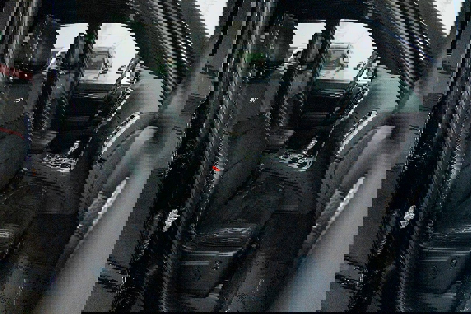 Used 2018 Jeep Grand Cherokee SRT w/ Trailer Tow Group IV image 27