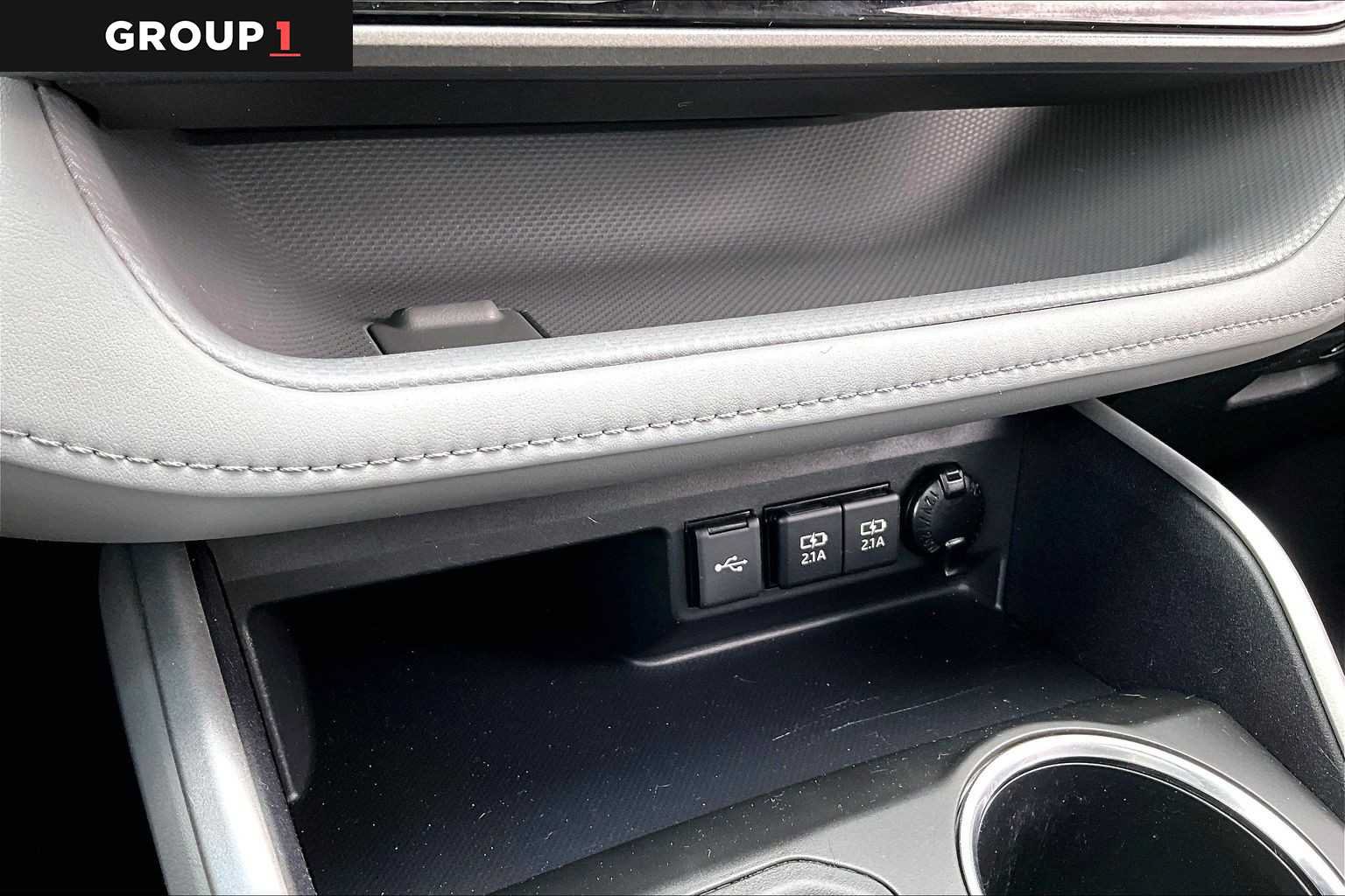 Certified 2020 Toyota Highlander XLE AWD/4WD image 34