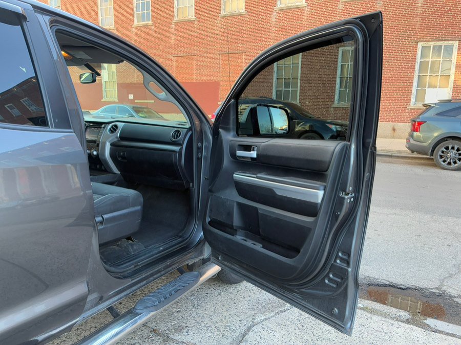 Used 2014 Toyota Tundra SR5 w/ TRD Off Road Package AWD/4WD image 16