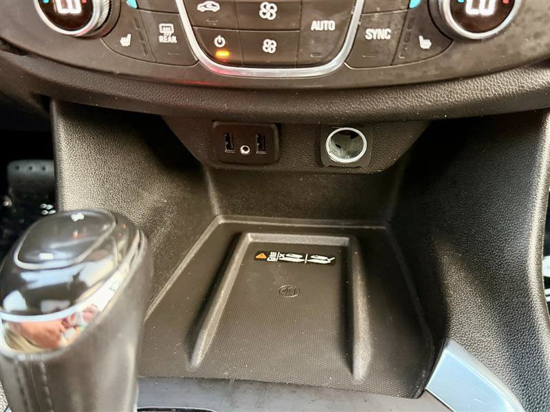 Used 2019 Chevrolet Traverse Premier AWD/4WD image 27