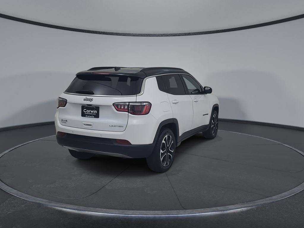 Used 2024 Jeep Compass Limited AWD/4WD image 15