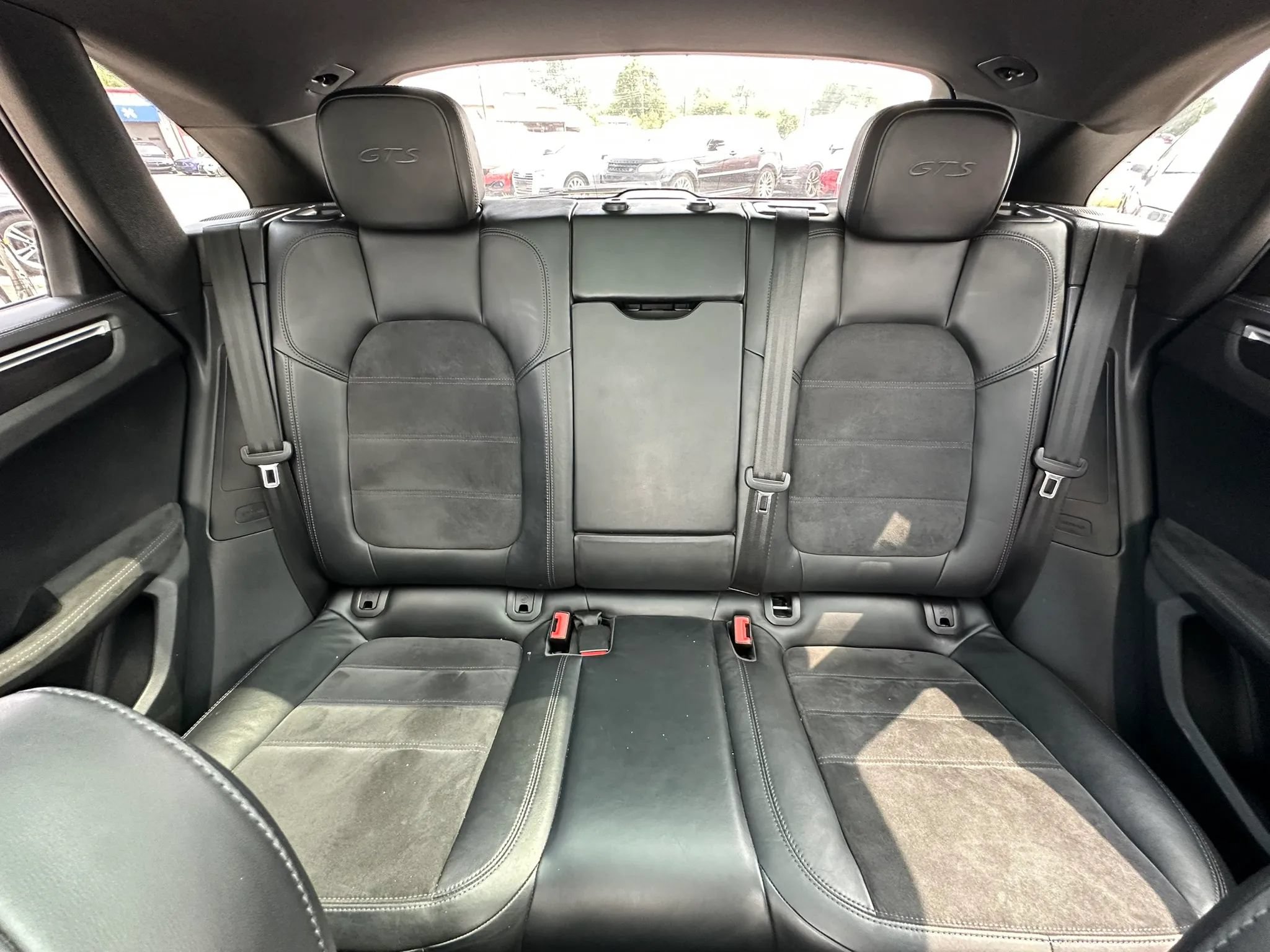 Used 2017 Porsche Macan GTS AWD/4WD image 16