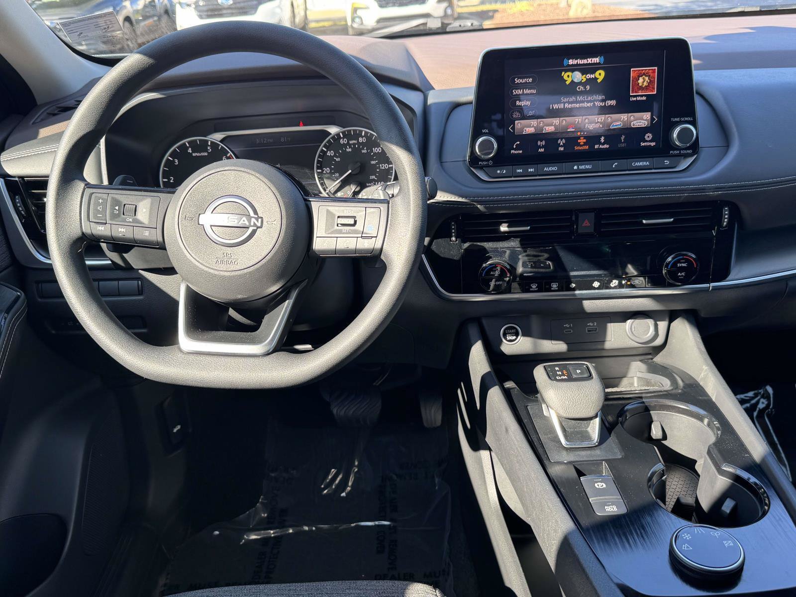 Used 2022 Nissan Rogue SV AWD/4WD image 15
