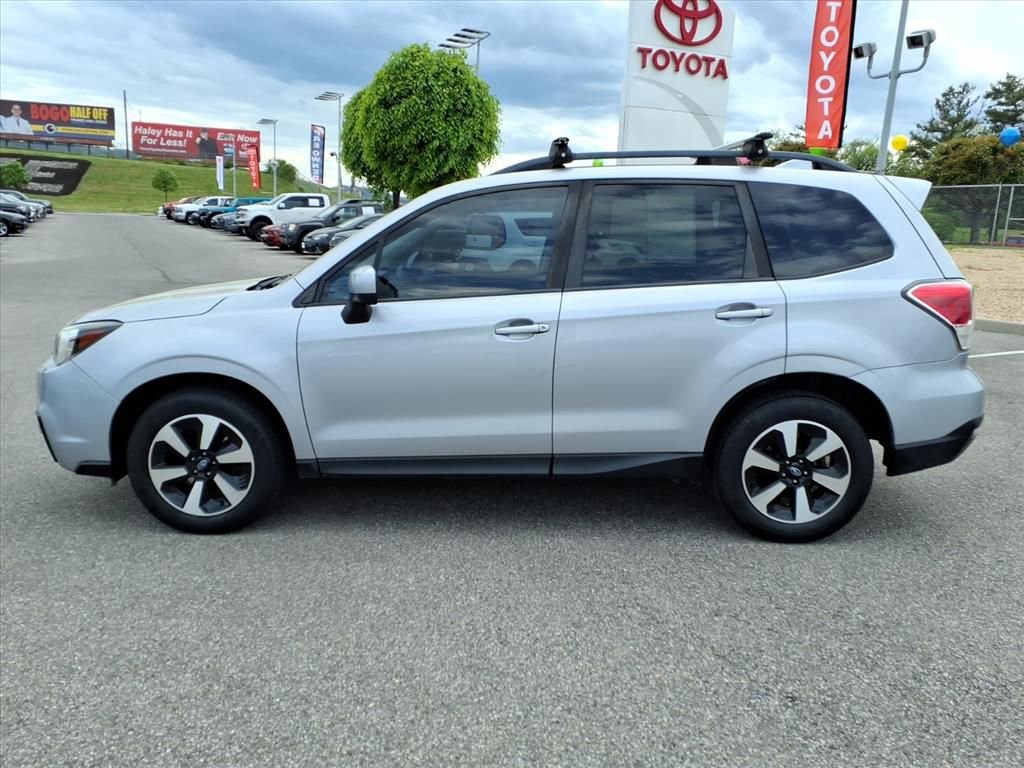 Used 2017 Subaru Forester 2.5i Premium image 8