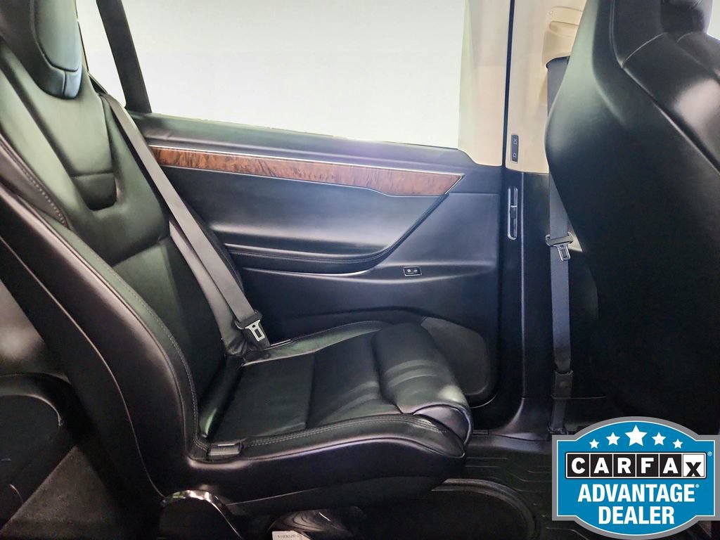 Used 2017 Tesla Model X 75D AWD/4WD image 27