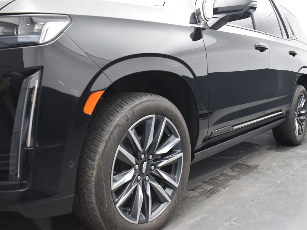 Certified 2024 Cadillac Escalade Sport w/ Touring Package image 41