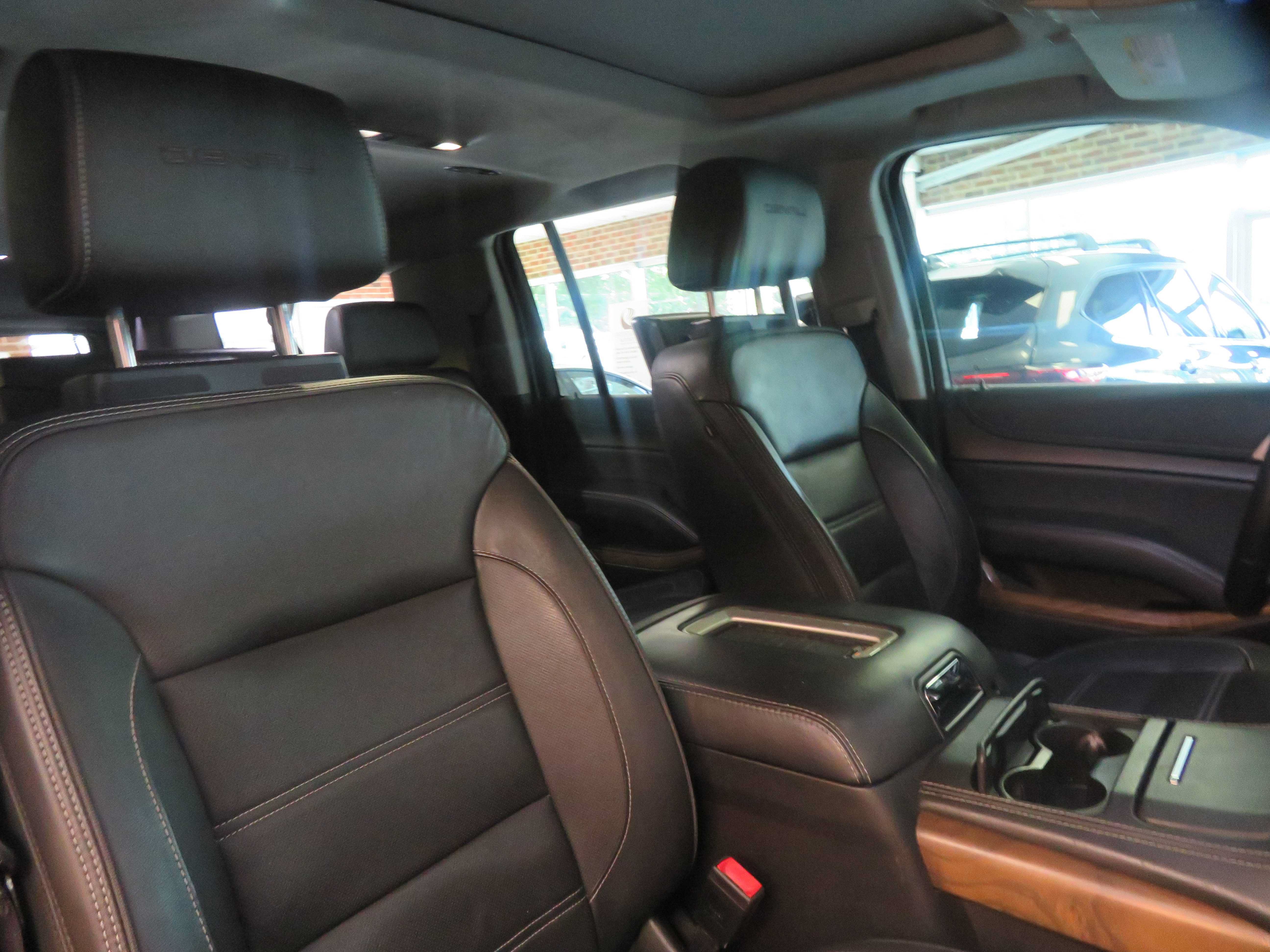 Used 2019 GMC Yukon XL Denali AWD/4WD image 31
