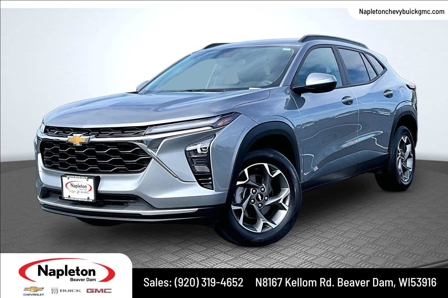 Used 2024 Chevrolet Trax LT w/ Driver Confidence Package FWD image 1