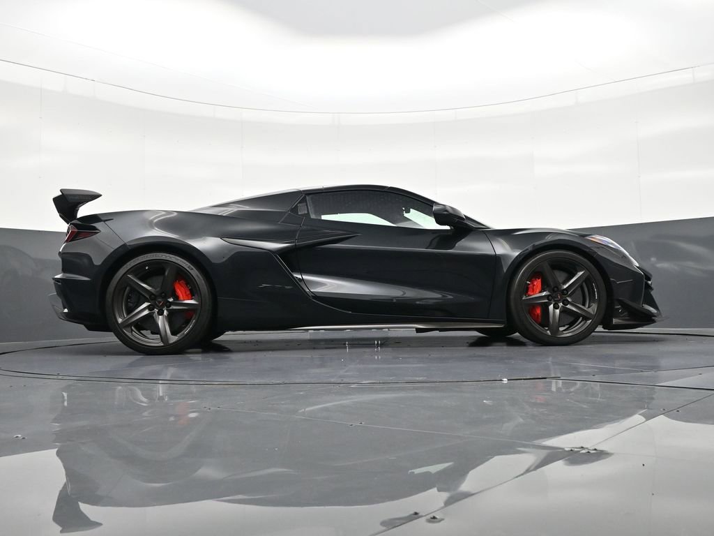 Used 2024 Chevrolet Corvette Z06 w/ Z07 Performance Package image 27