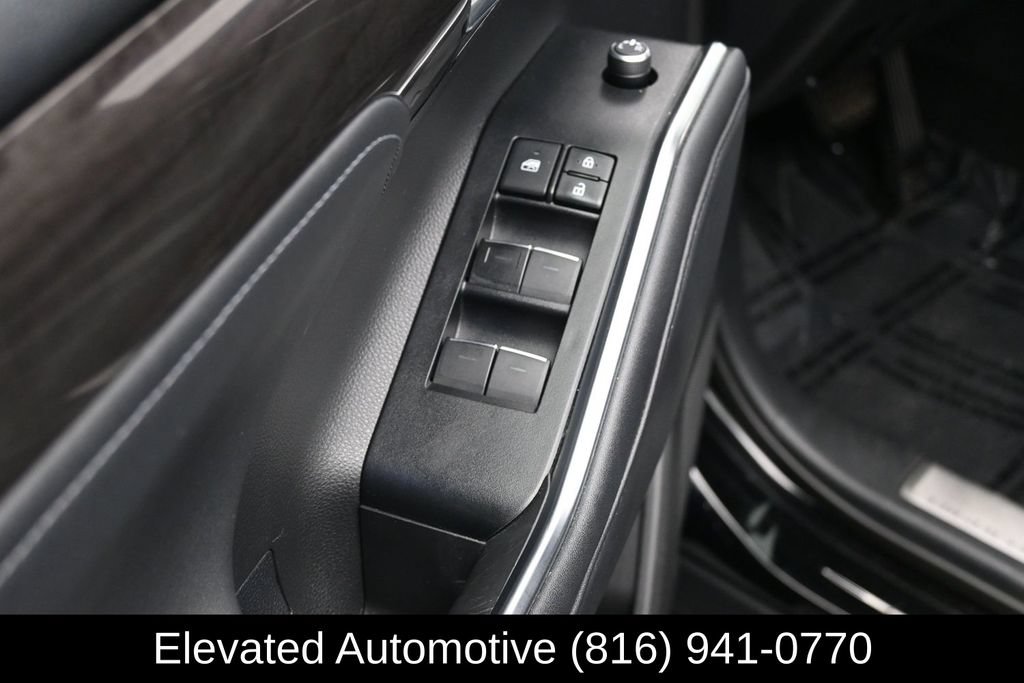 Used 2021 Toyota Highlander Platinum AWD/4WD image 9