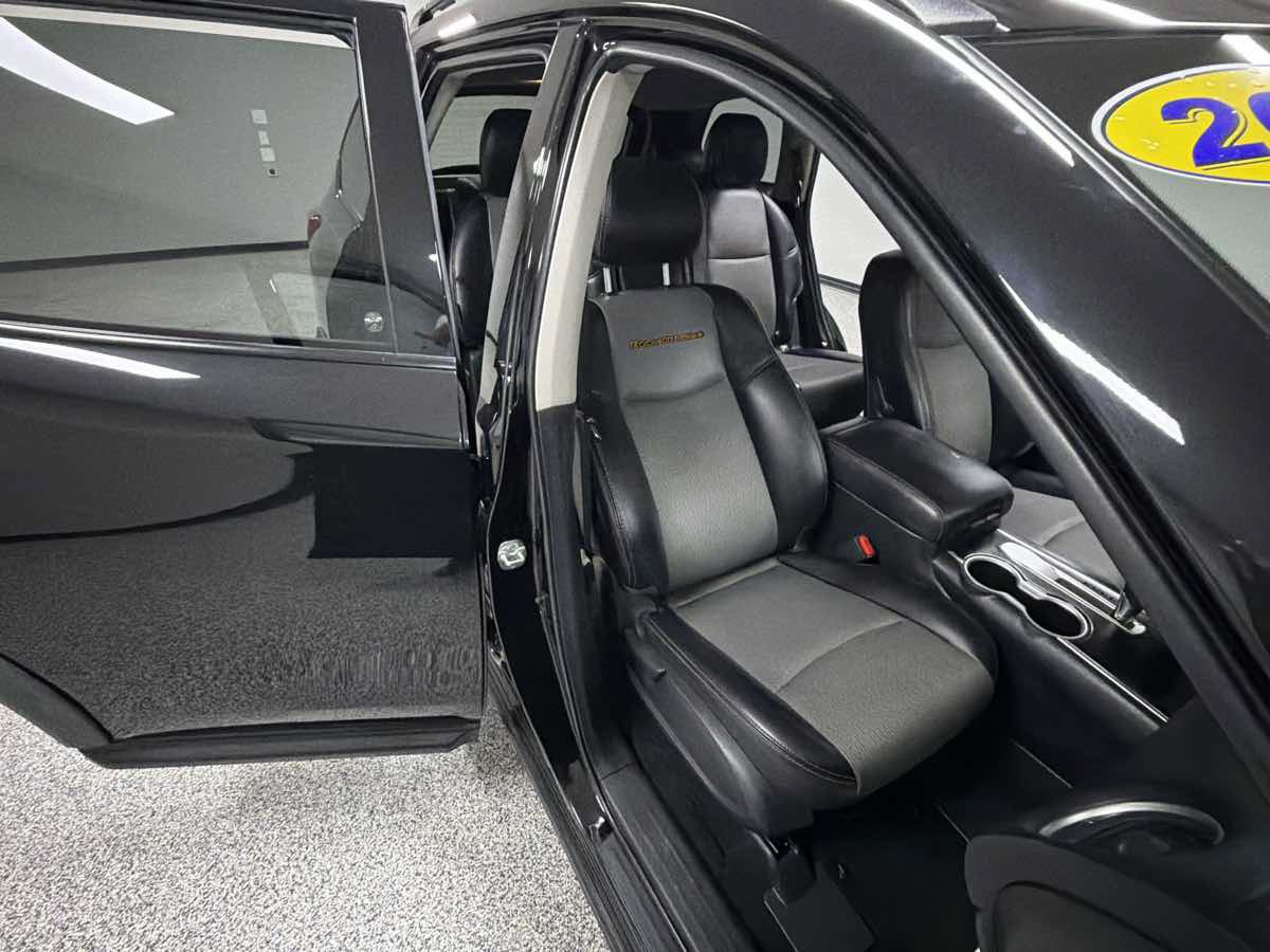 Used 2019 Nissan Pathfinder SV w/ Rock Creek Edition FWD image 32