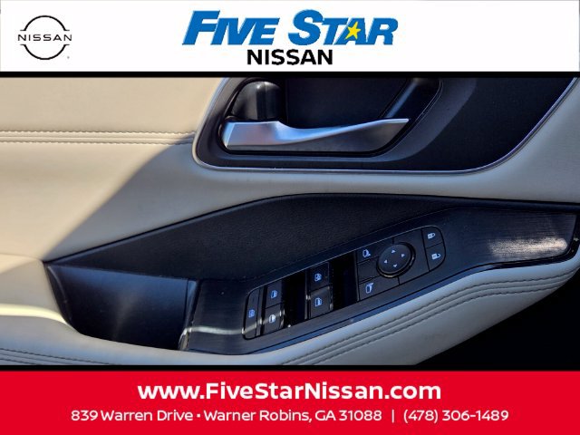 Used 2021 Nissan Rogue SV w/ Premium Package FWD image 30