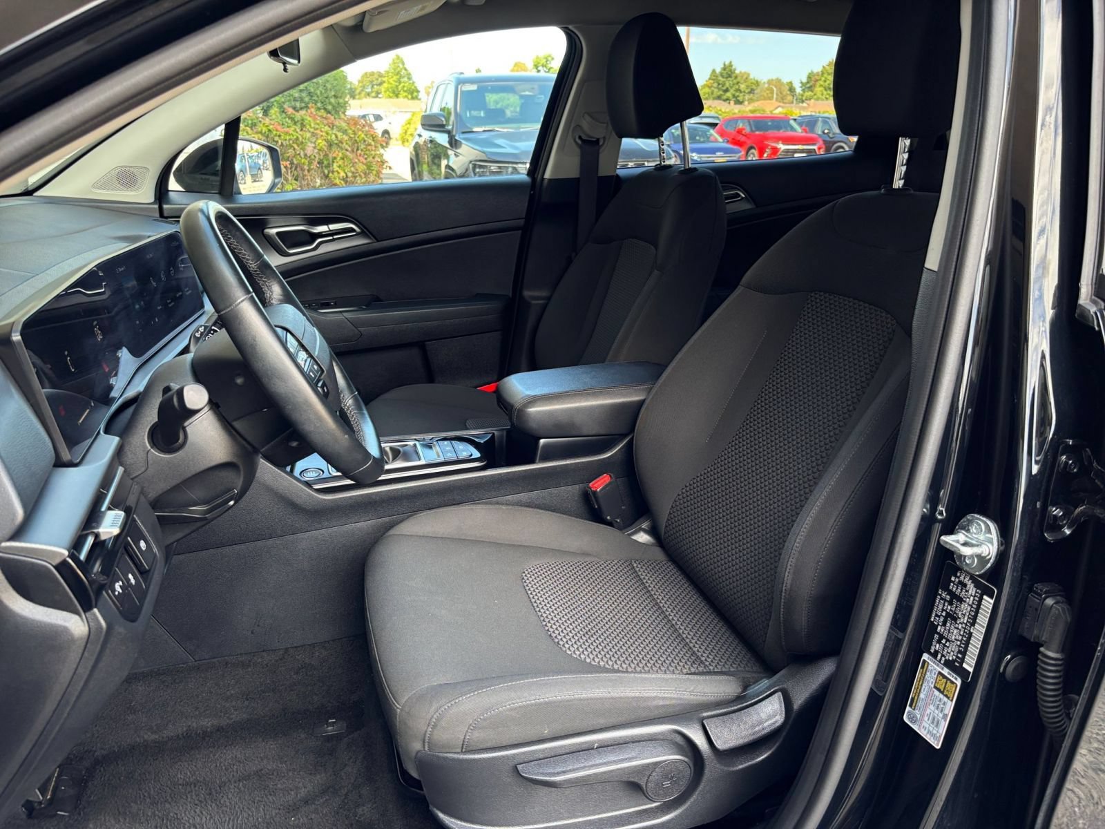 Used 2026 Kia Sportage LX FWD image 35