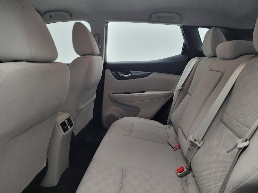 Used 2018 Nissan Rogue Sport SV w/ SV Technology Package image 18