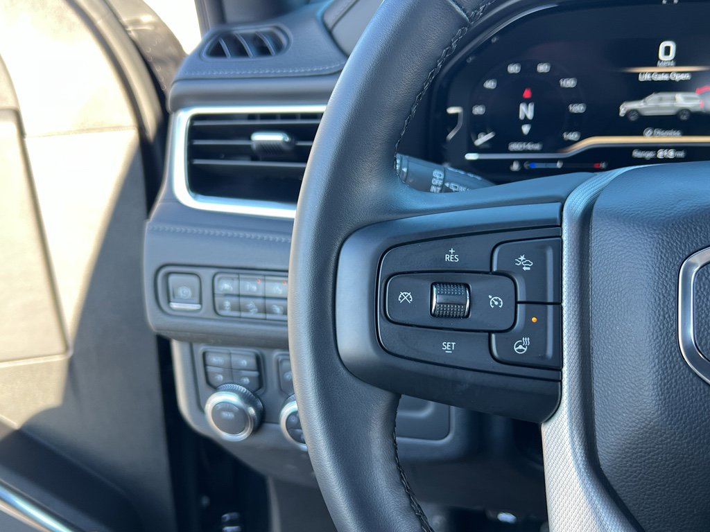 Used 2024 GMC Yukon Denali image 32