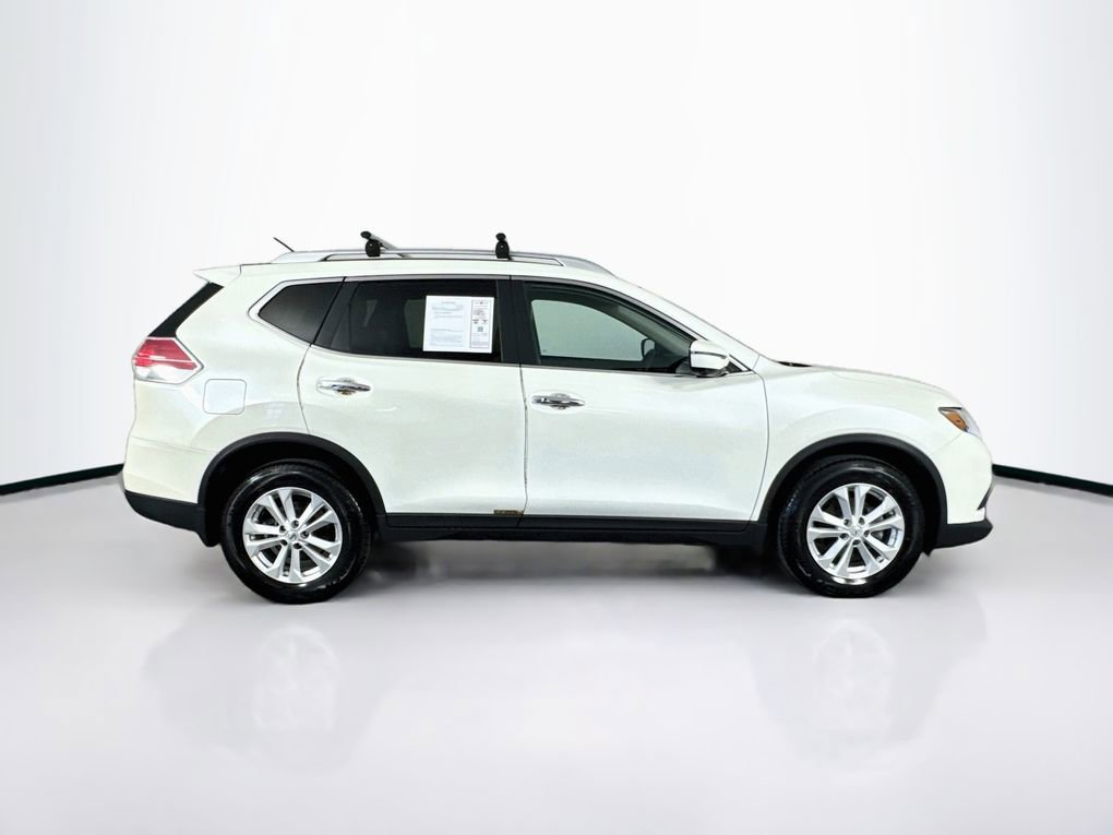 Used 2016 Nissan Rogue SV w/ SV Premium Package FWD image 11