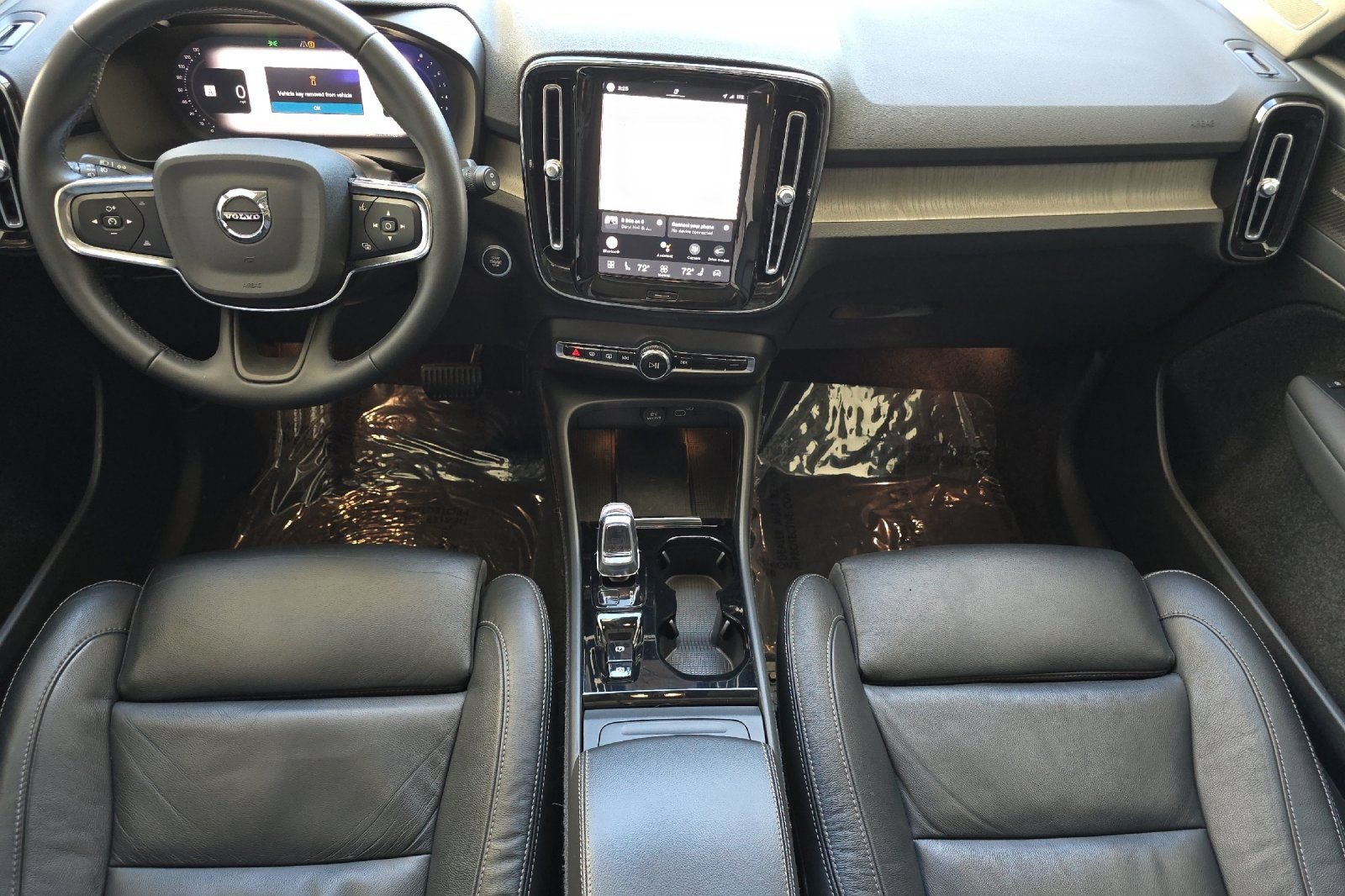 Used 2023 Volvo XC40 B5 Ultimate AWD/4WD image 14