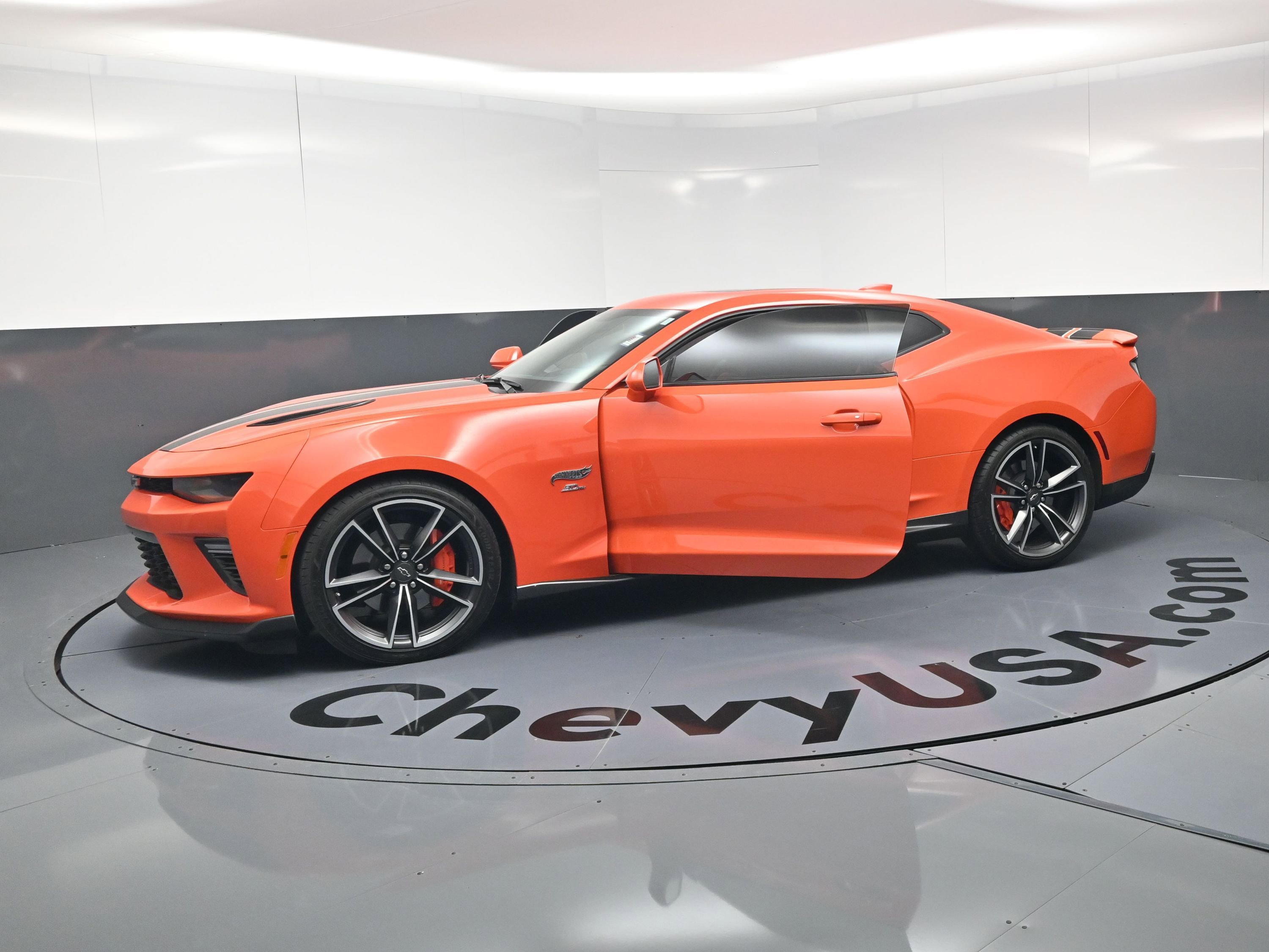 Used 2018 Chevrolet Camaro SS w/ Hot Wheels Edition image 22