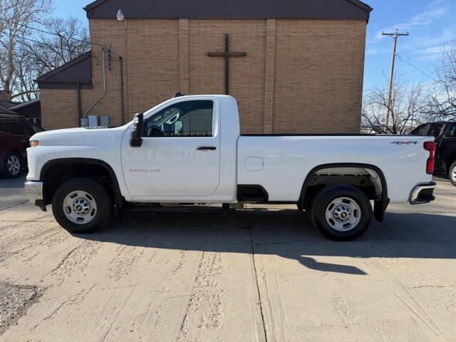 Used 2025 Chevrolet Silverado 2500 W/T w/ WT Convenience Package image 5