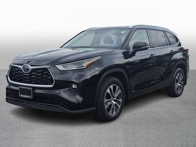 Used 2021 Toyota Highlander XLE